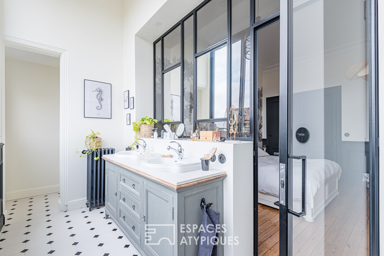 Middle-class house in Bordeaux