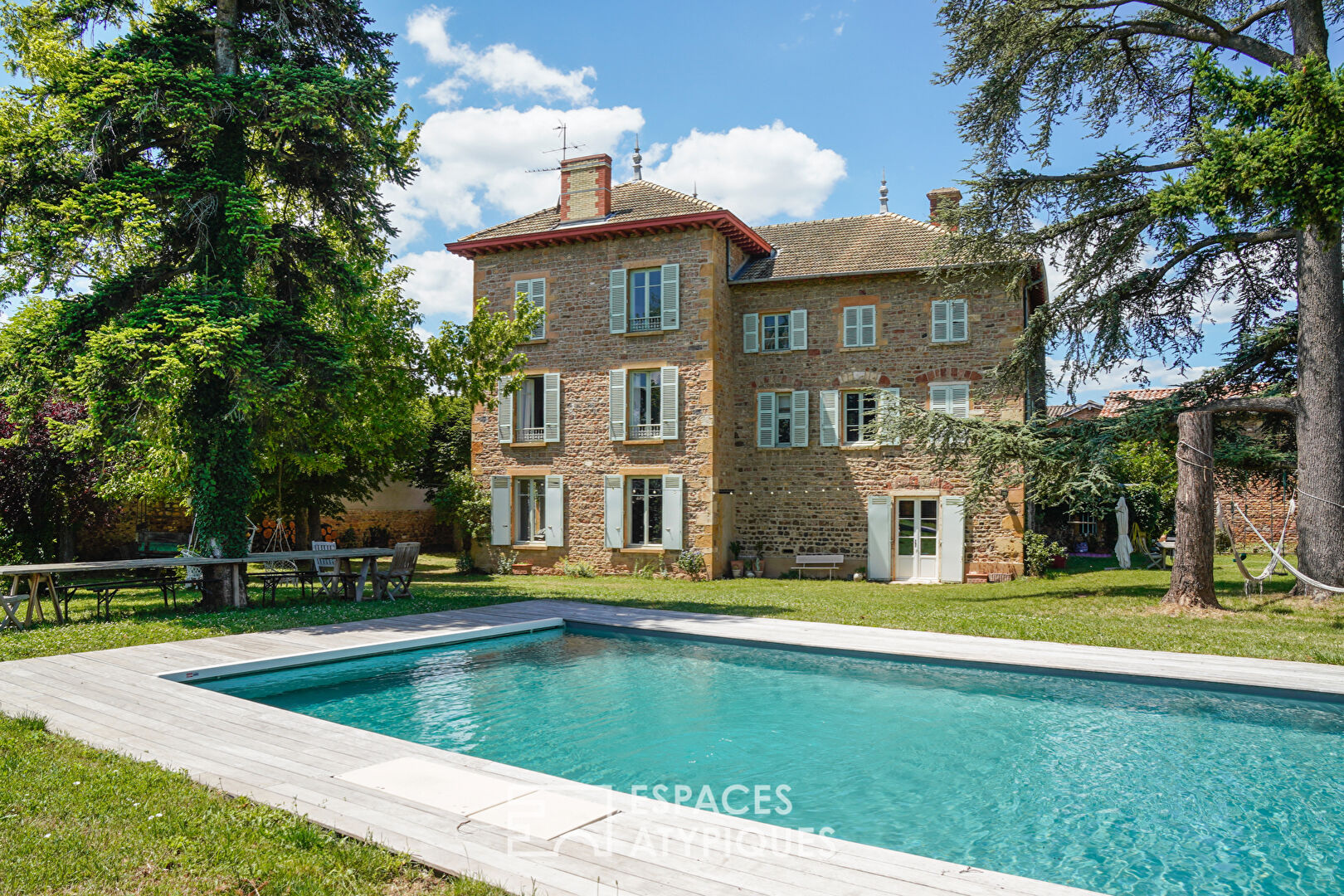Mansion in the beaujolais