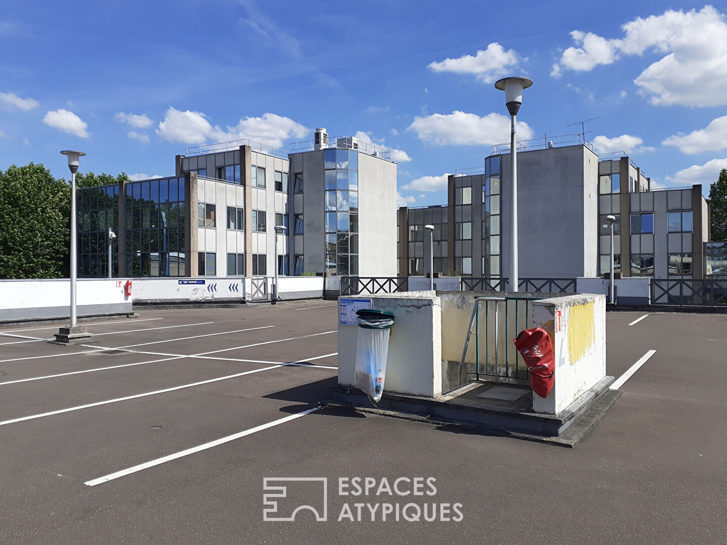 Outdoor parking