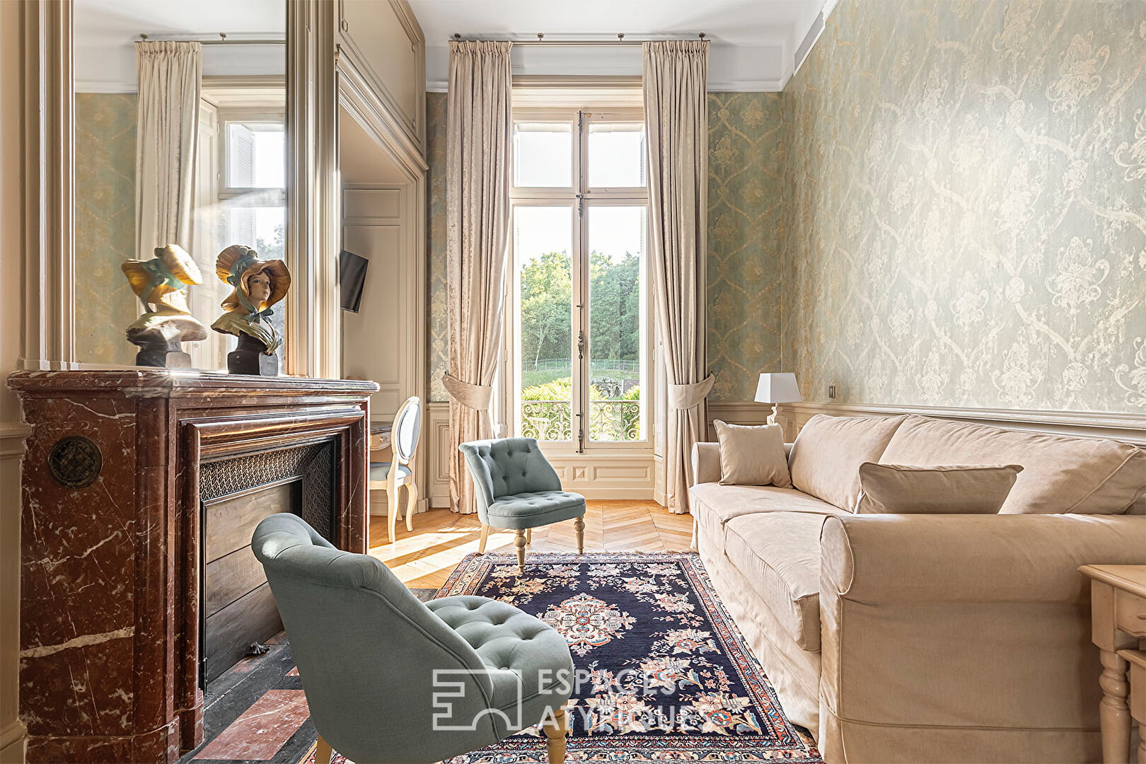 An exceptional romantic estate