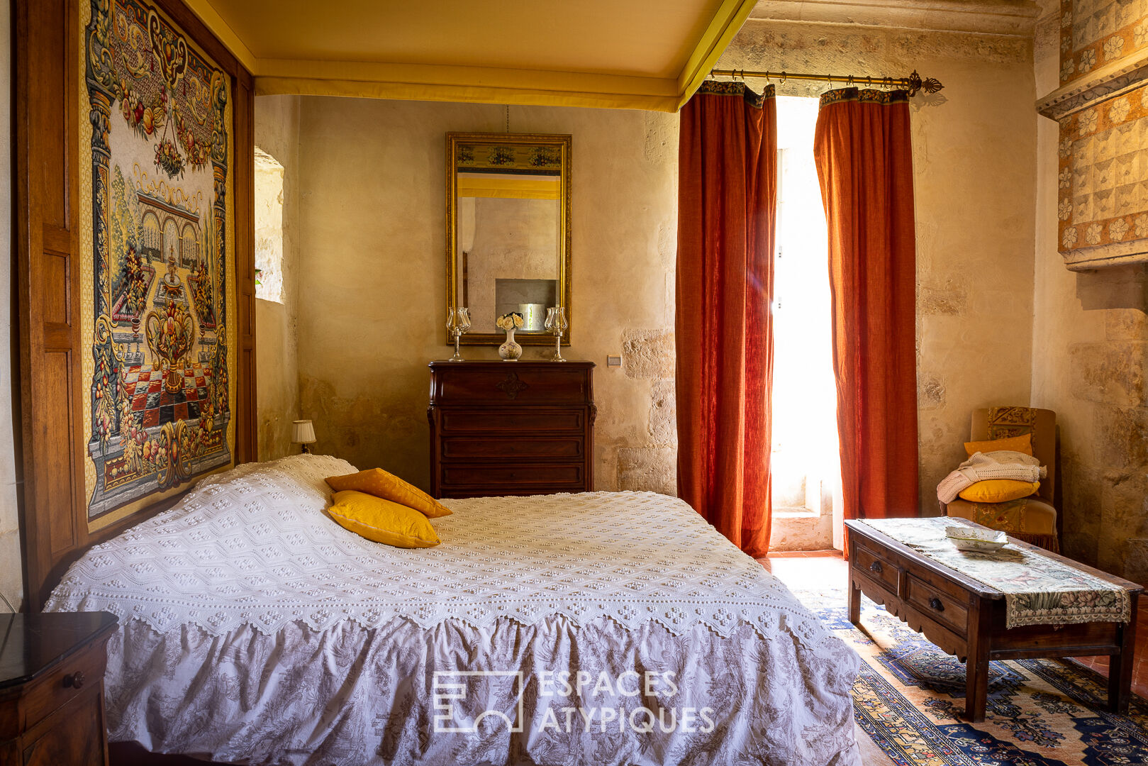 Château moyen-âge avec charme renaissance