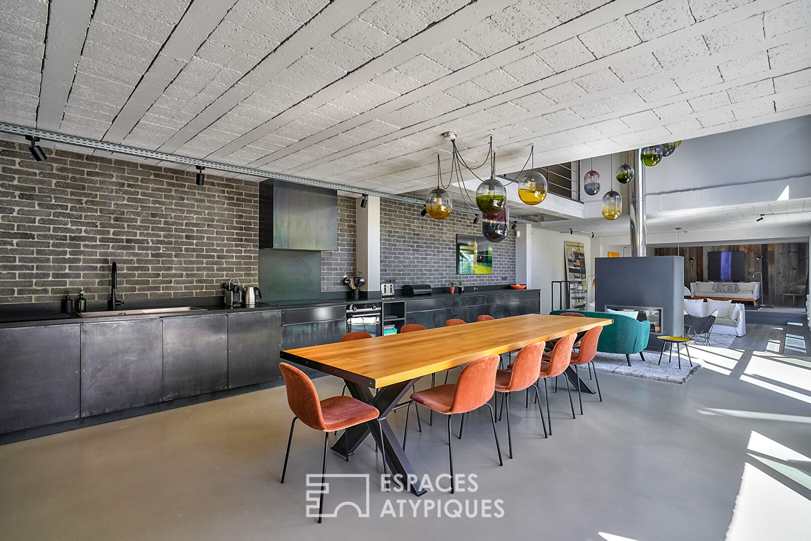Loft avec piscine