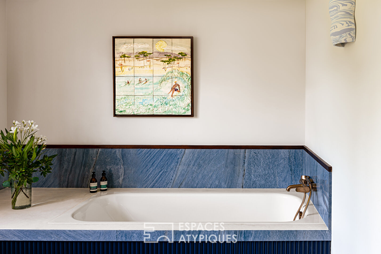 Maison landaise design au bord du lac