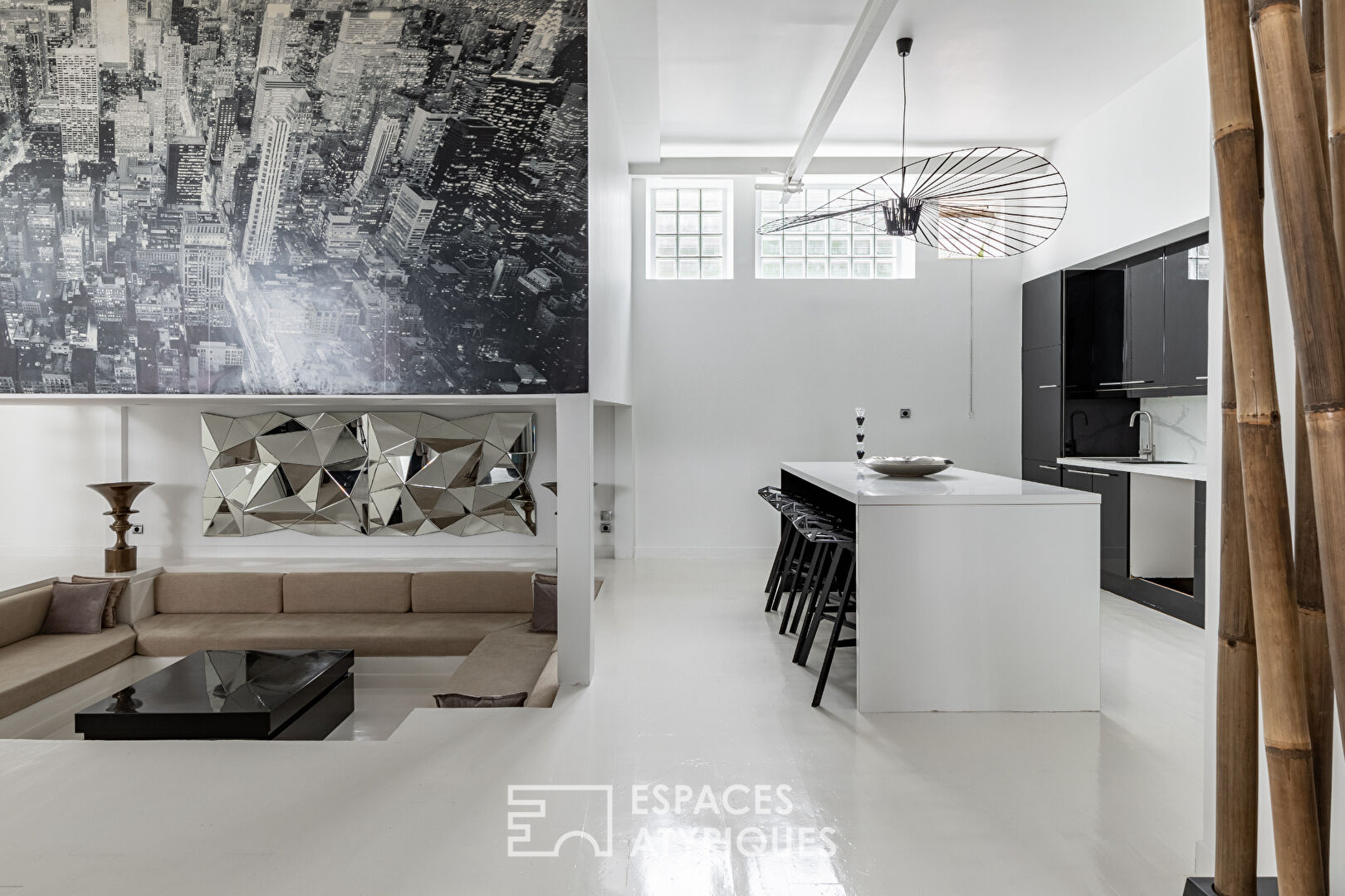 White and design loft