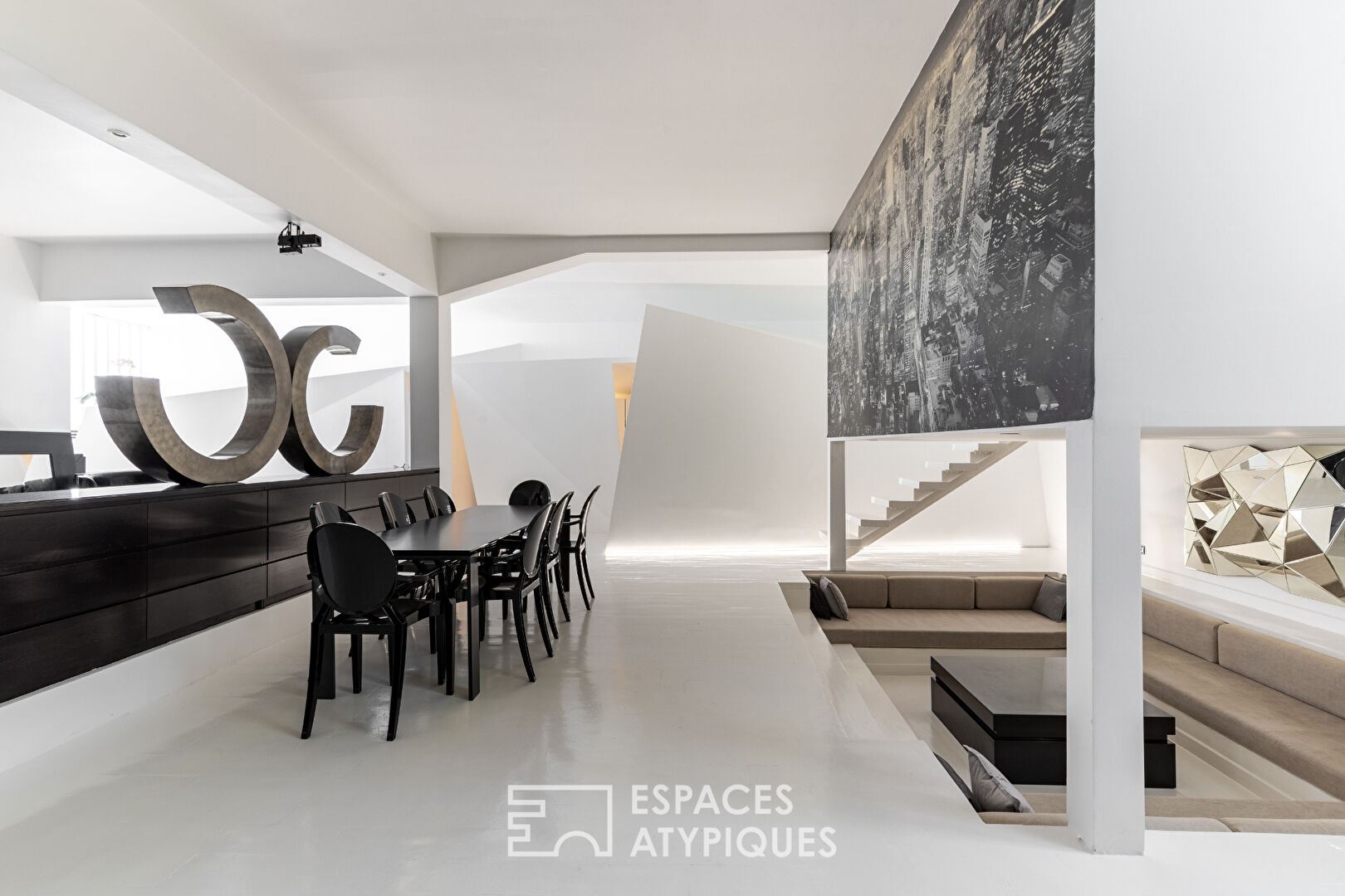 White and design loft