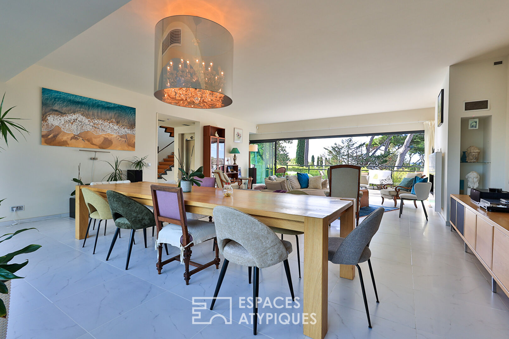 Contemporary architect villa with swimming pool