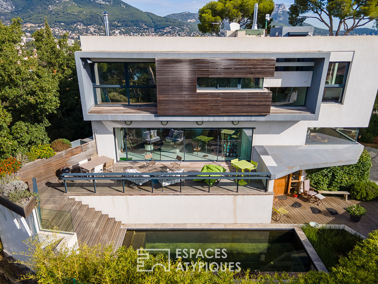 Contemporary architect villa with swimming pool