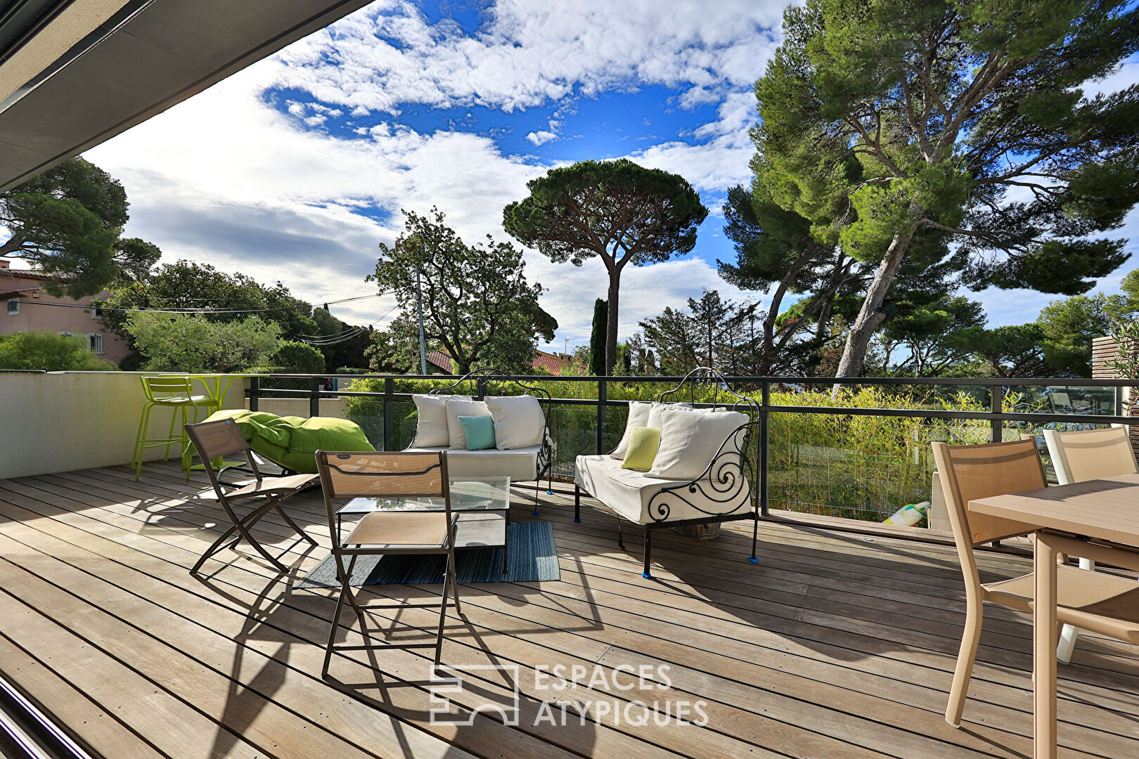 Contemporary architect villa with swimming pool