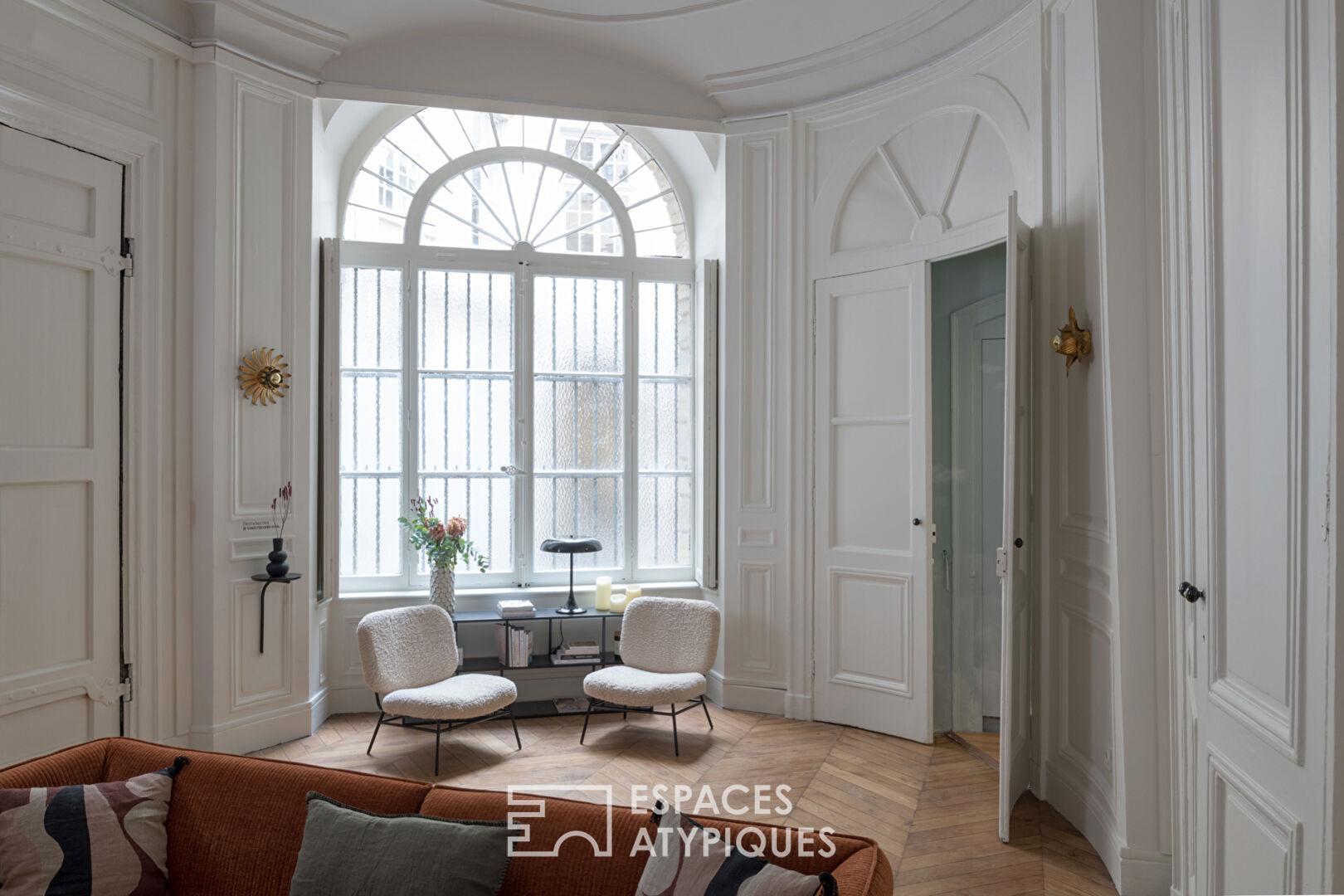 Magnifique appartement haussmannien poudré