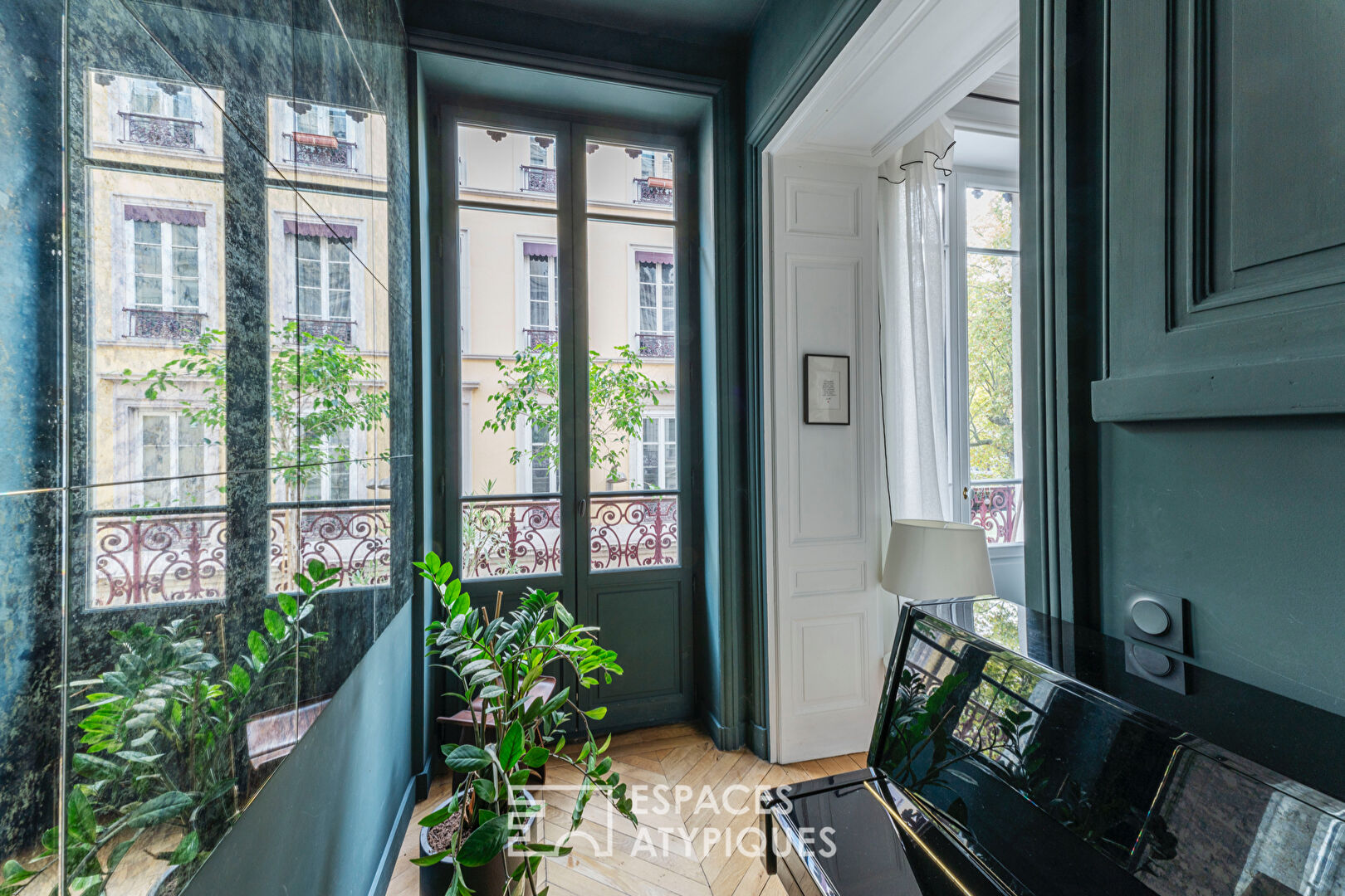 Haussmannian apartment with contemporary decoration