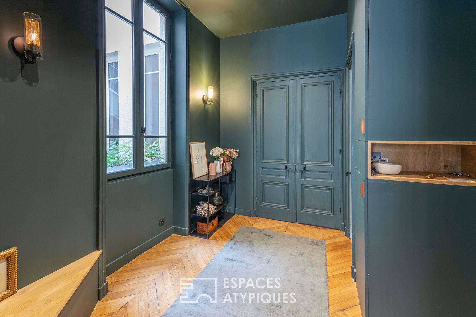 Haussmannian apartment with contemporary decoration