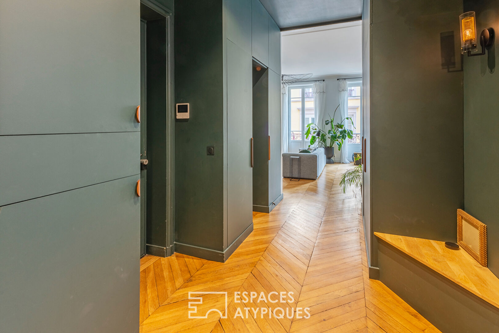 Haussmannian apartment with contemporary decoration