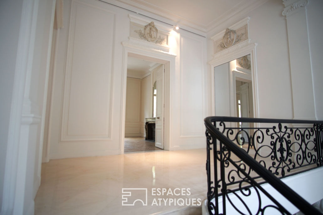 Classic and contemporary space