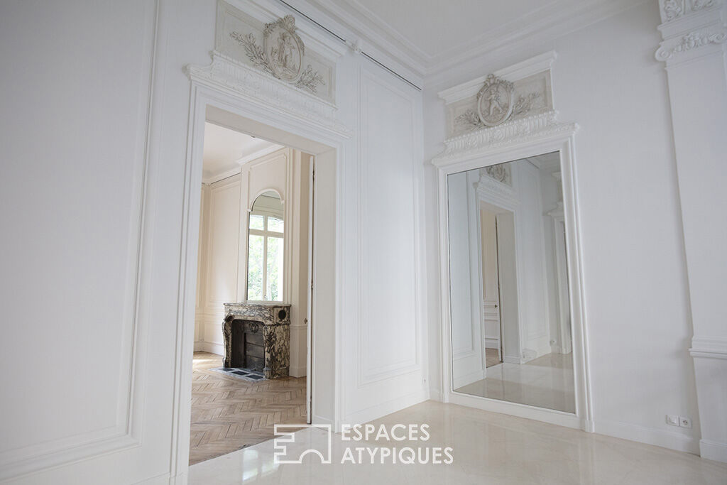 Classic and contemporary space