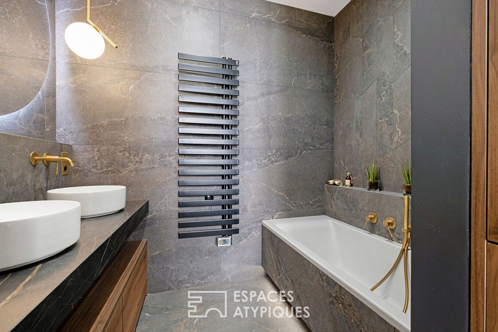 Exceptional contemporary apartment in the center of Lyon