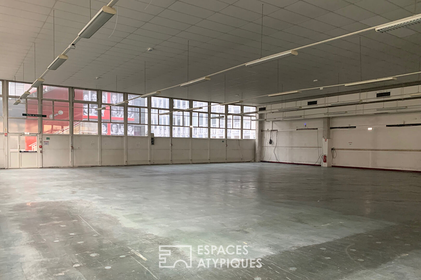 XXL raw space in Paris