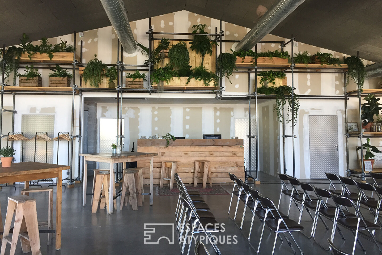 Salle de réception avec vue sur la Garonne