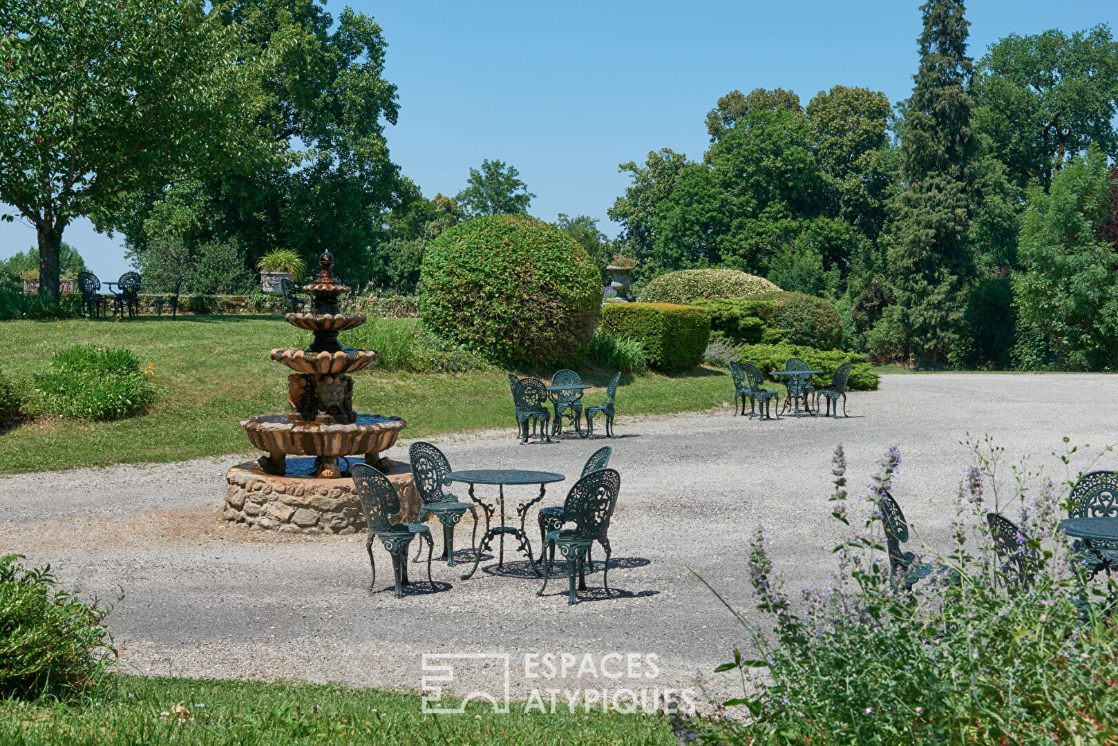 Country castle near Lyon