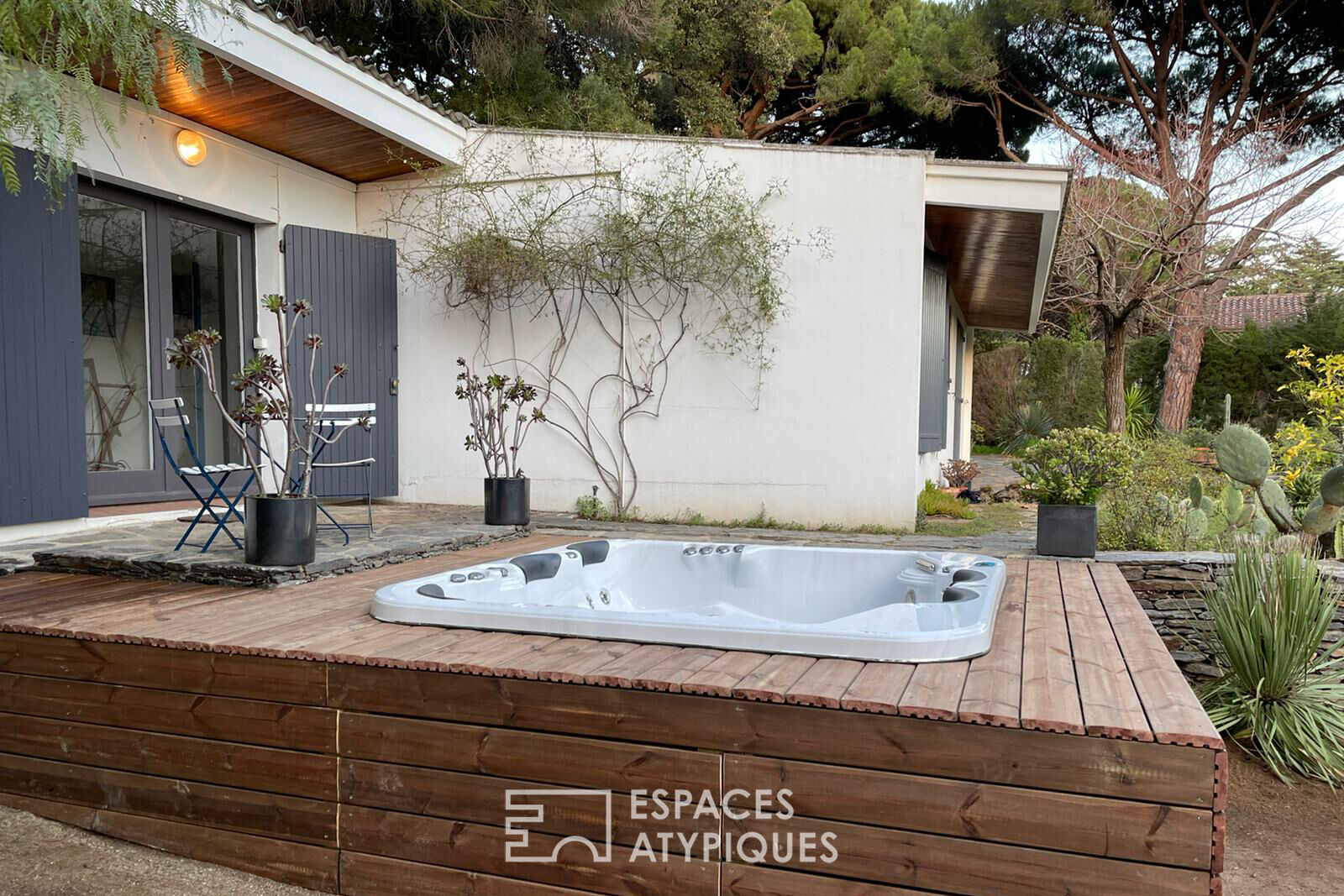 Villas of the 50s