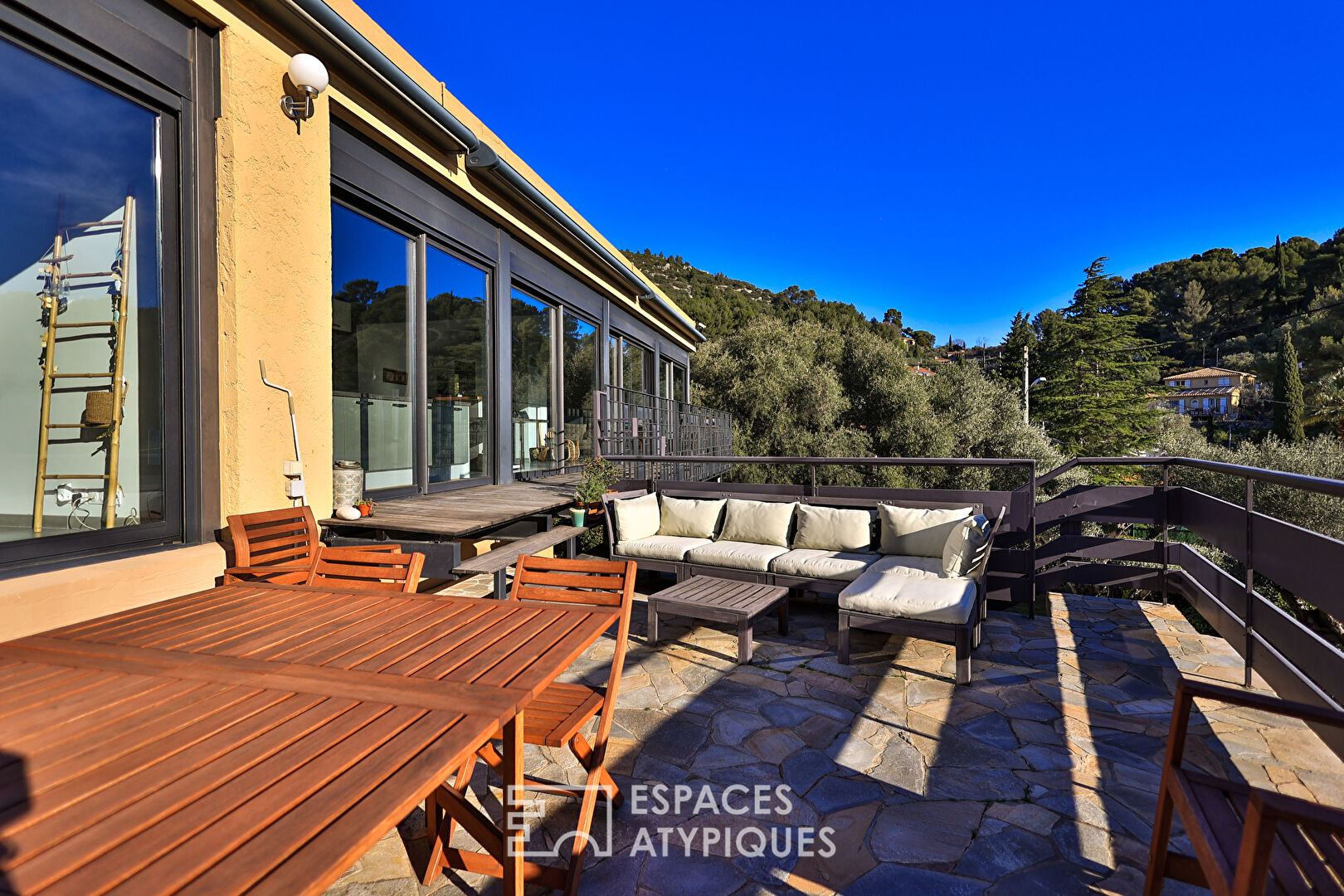 Modernist architect’s villa from the 60’s