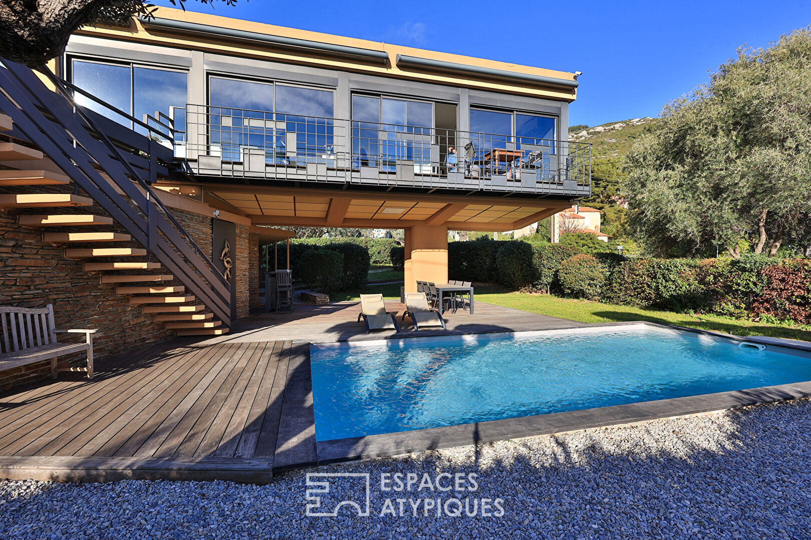 Modernist architect’s villa from the 60’s