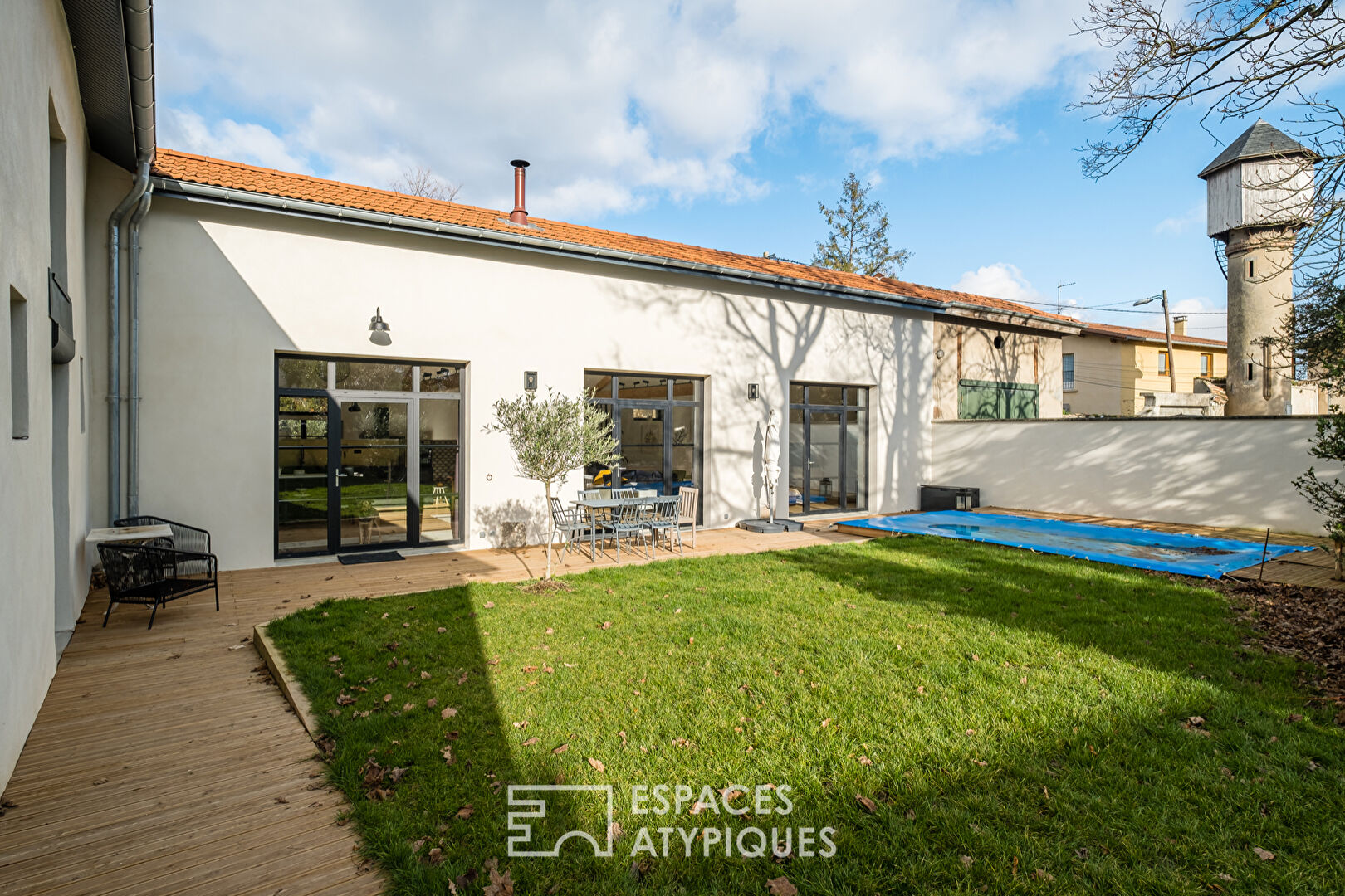 Maison-loft contemporaine avec orangerie