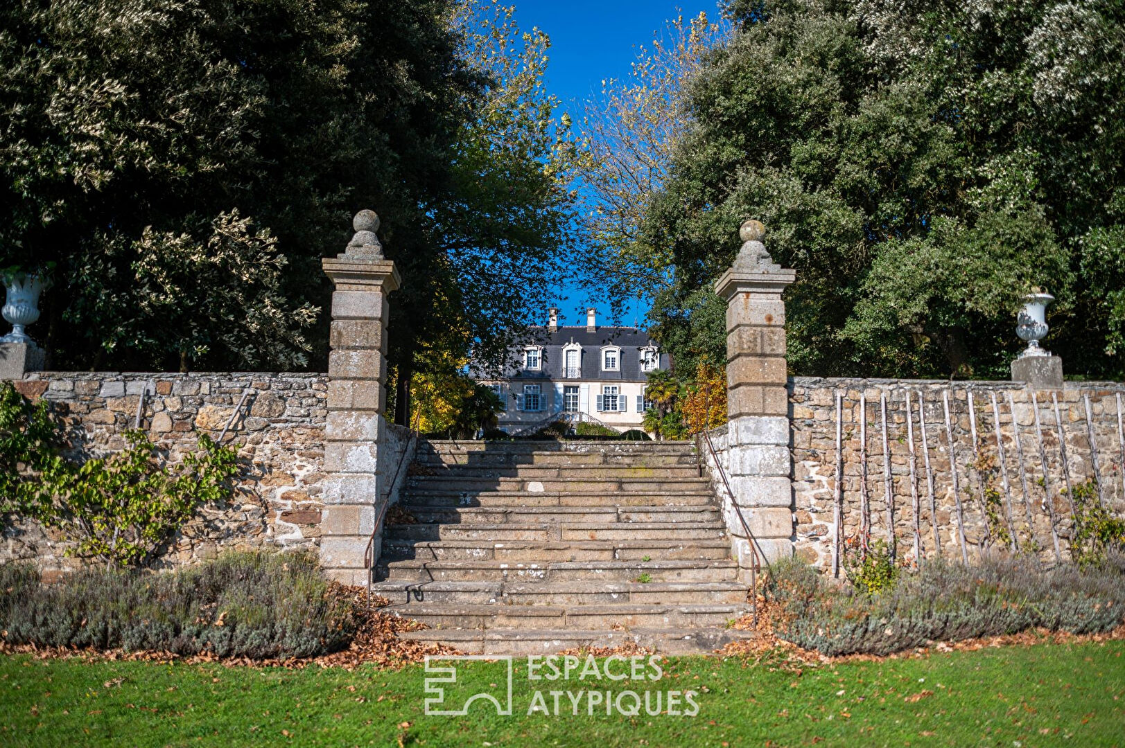 Maison et son parc naturel