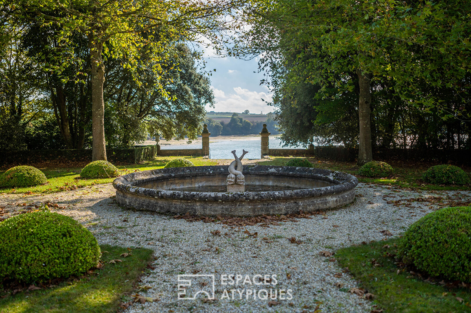 Maison et son parc naturel