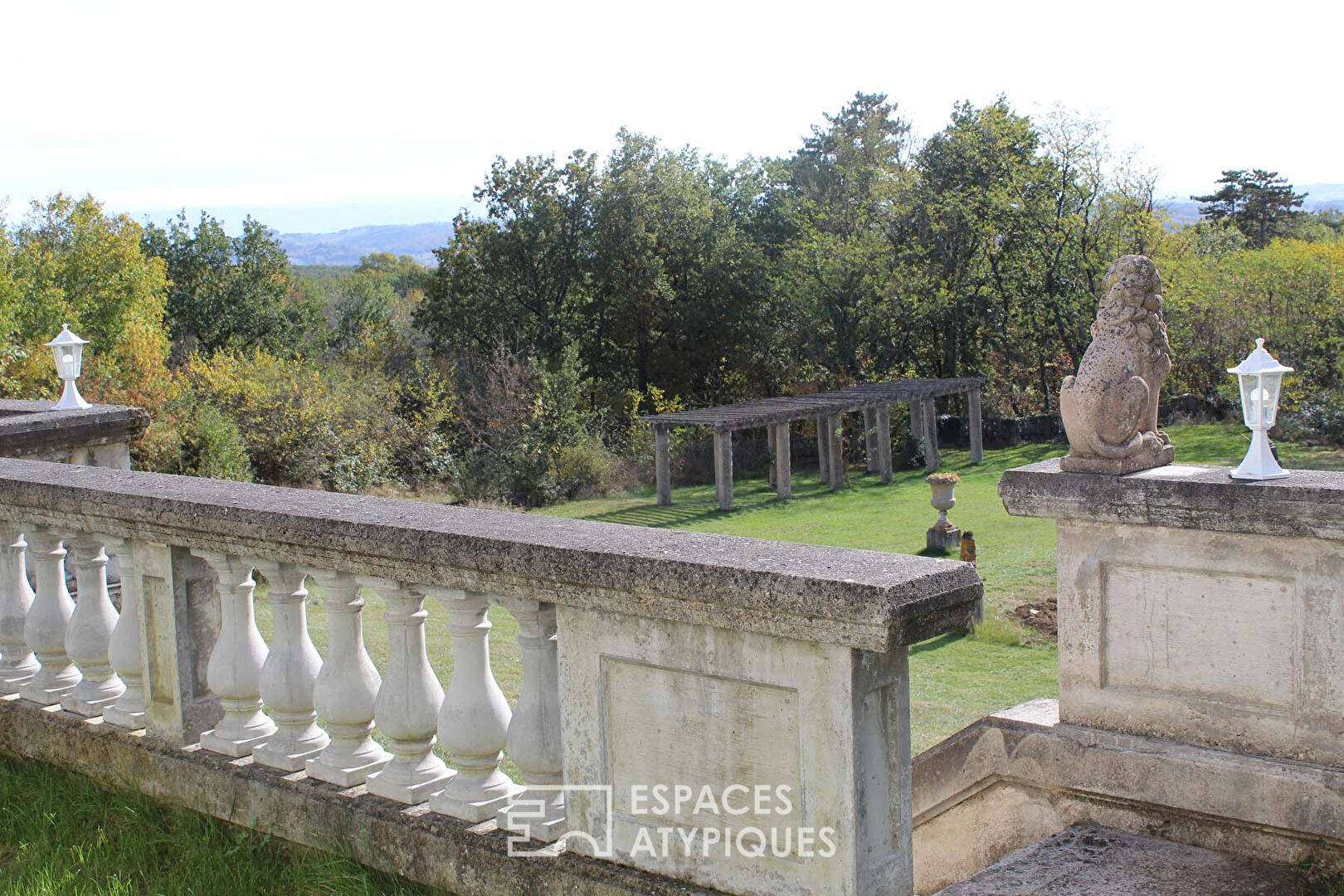 Château 1920 avec décoration classique