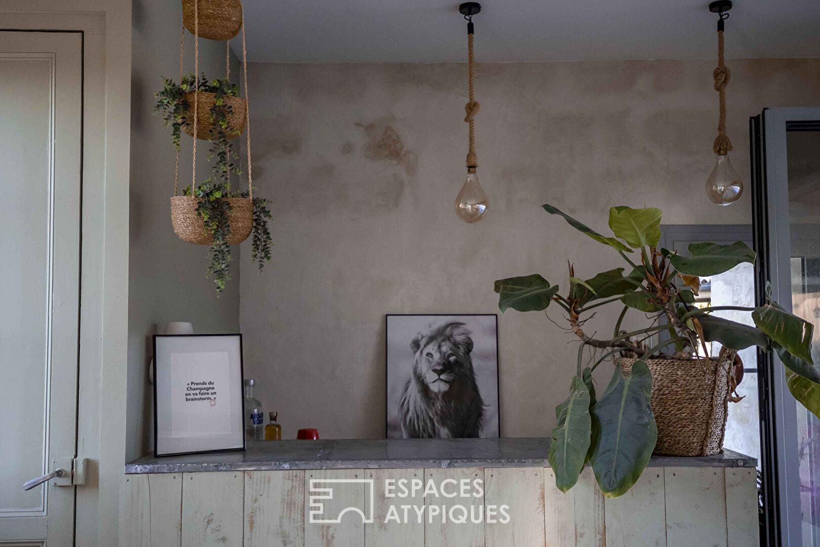 Bâtisse en pierre proche de Bordeaux