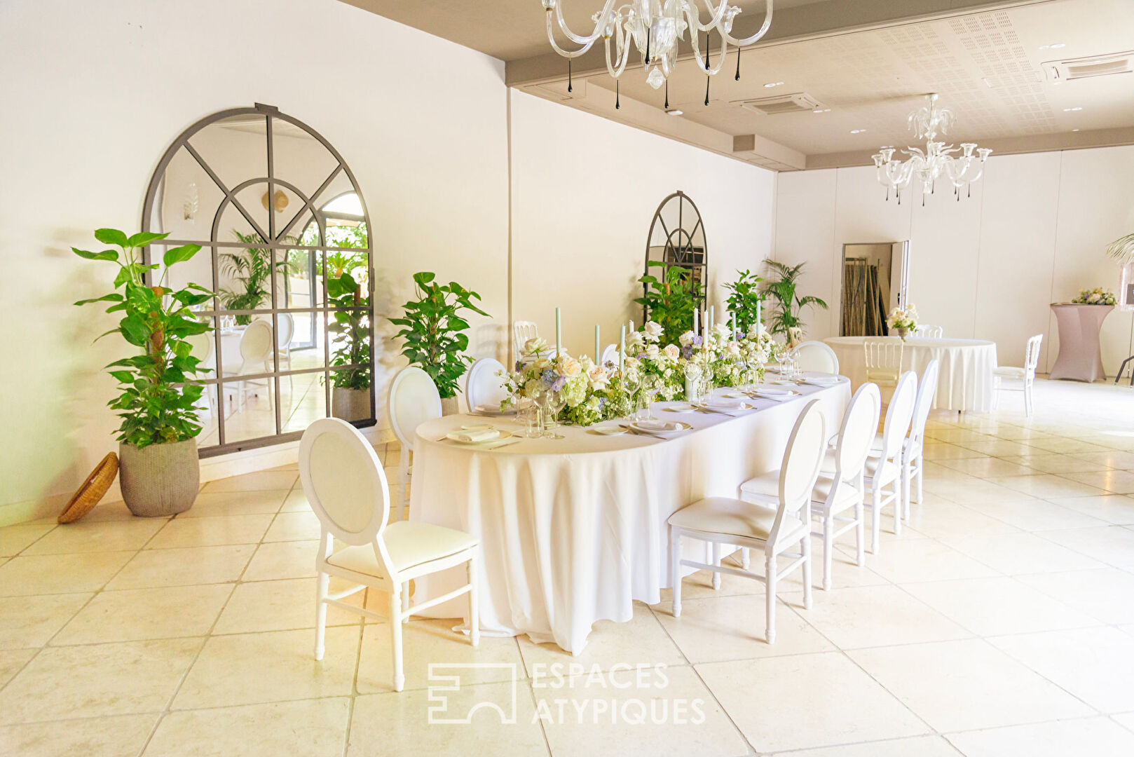 Charming castle in a Provençal setting