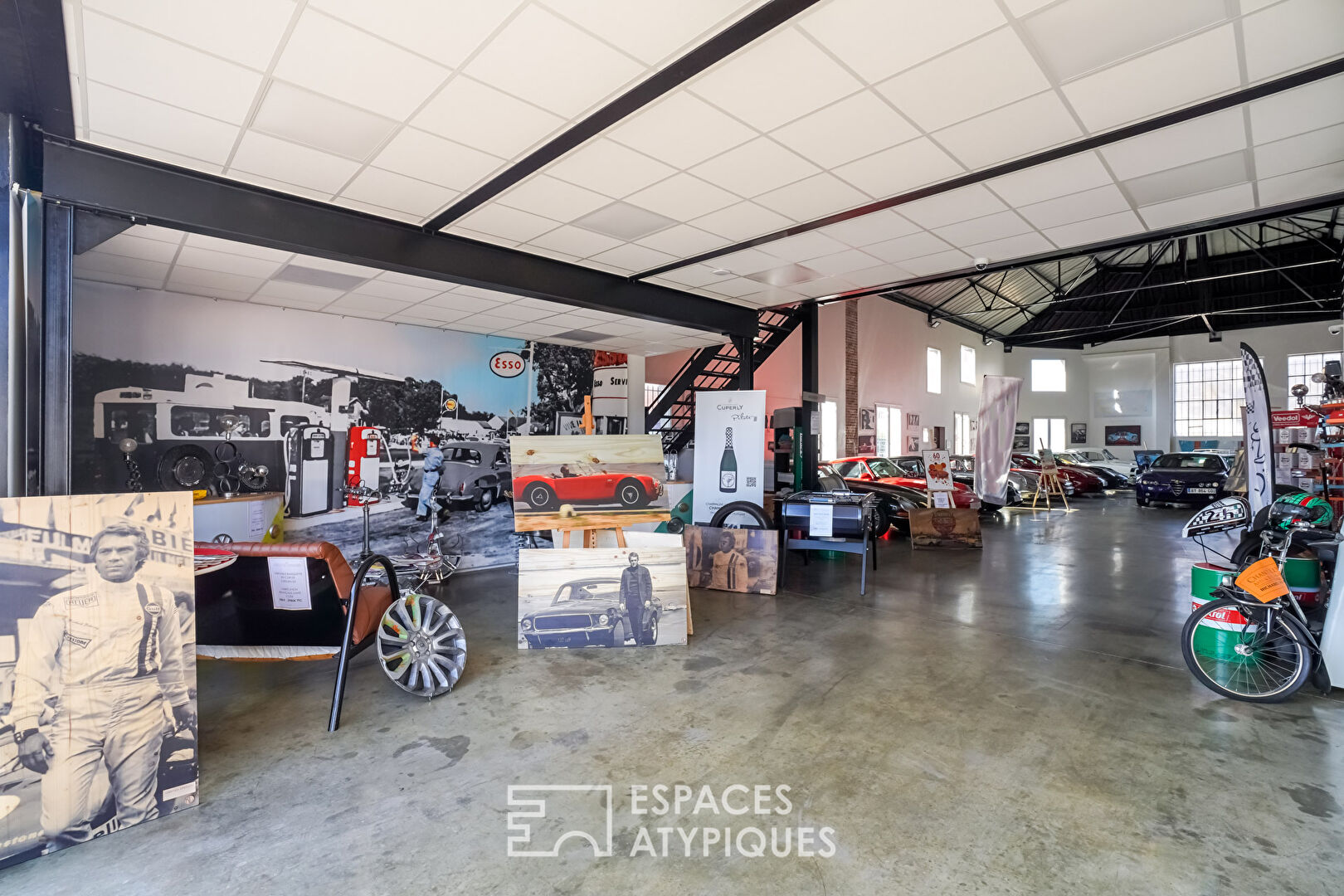 Garage Automobile au style industriel