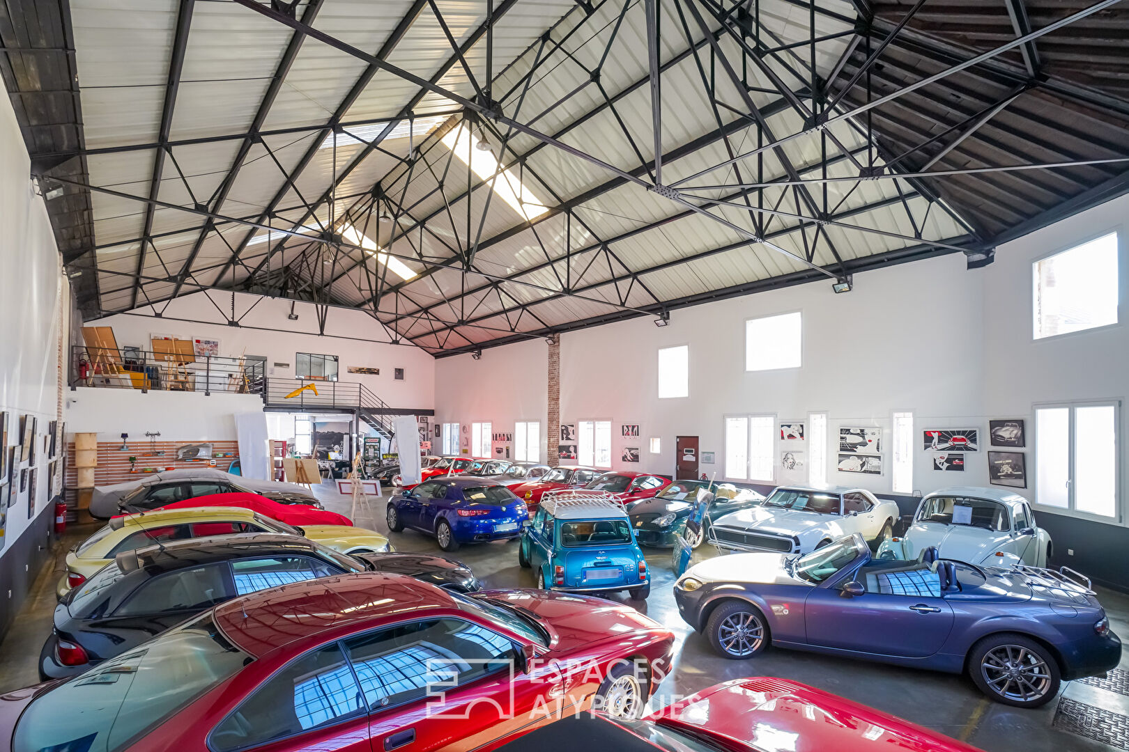 Garage Automobile au style industriel