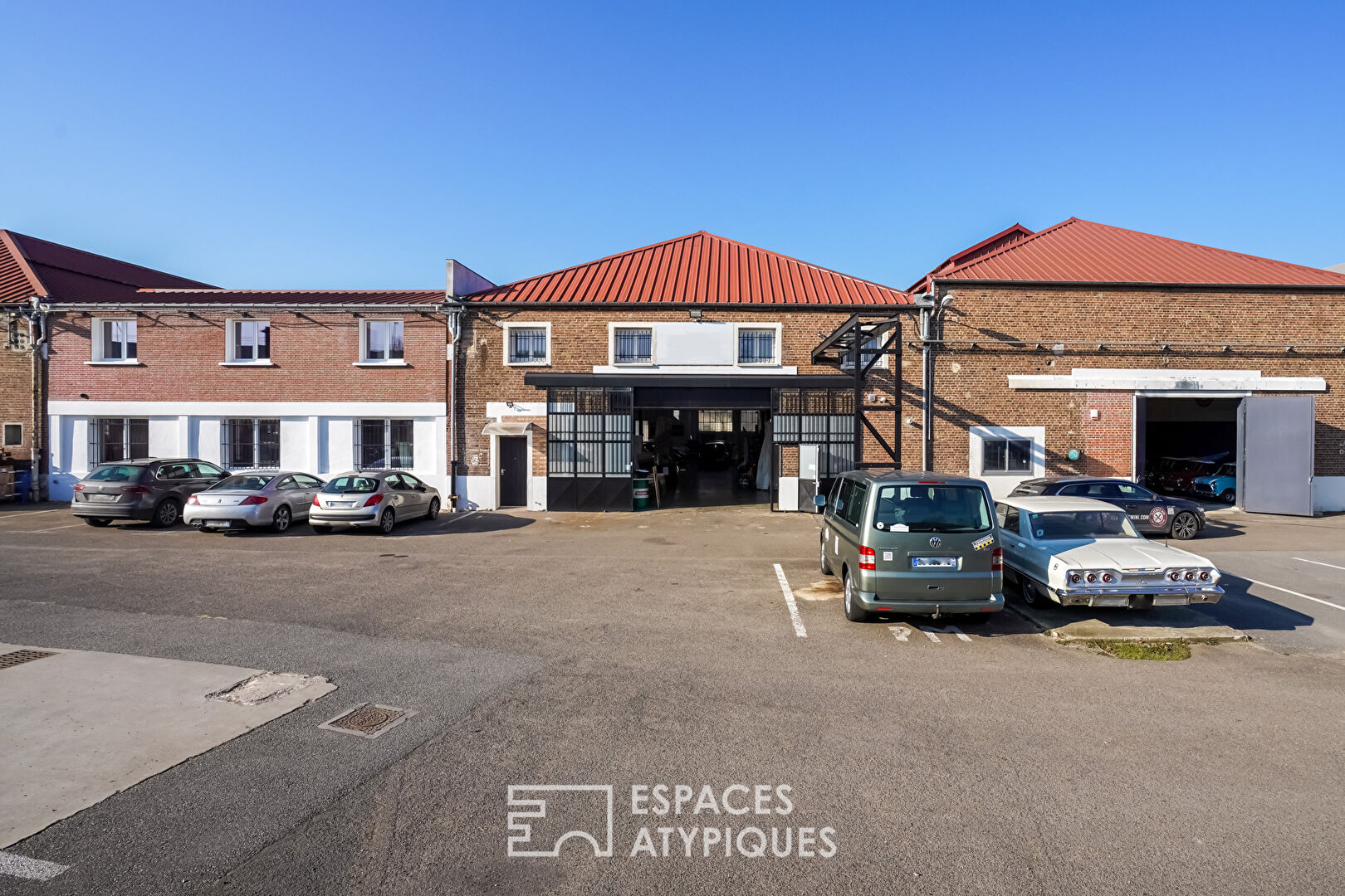 Garage Automobile au style industriel