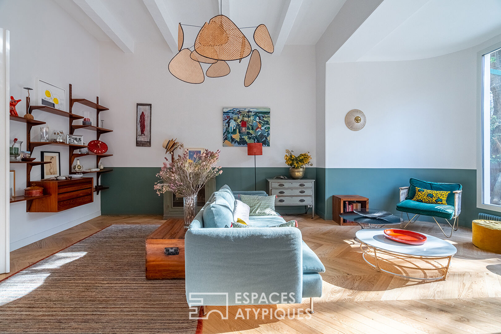 Bourgeois apartment with garden