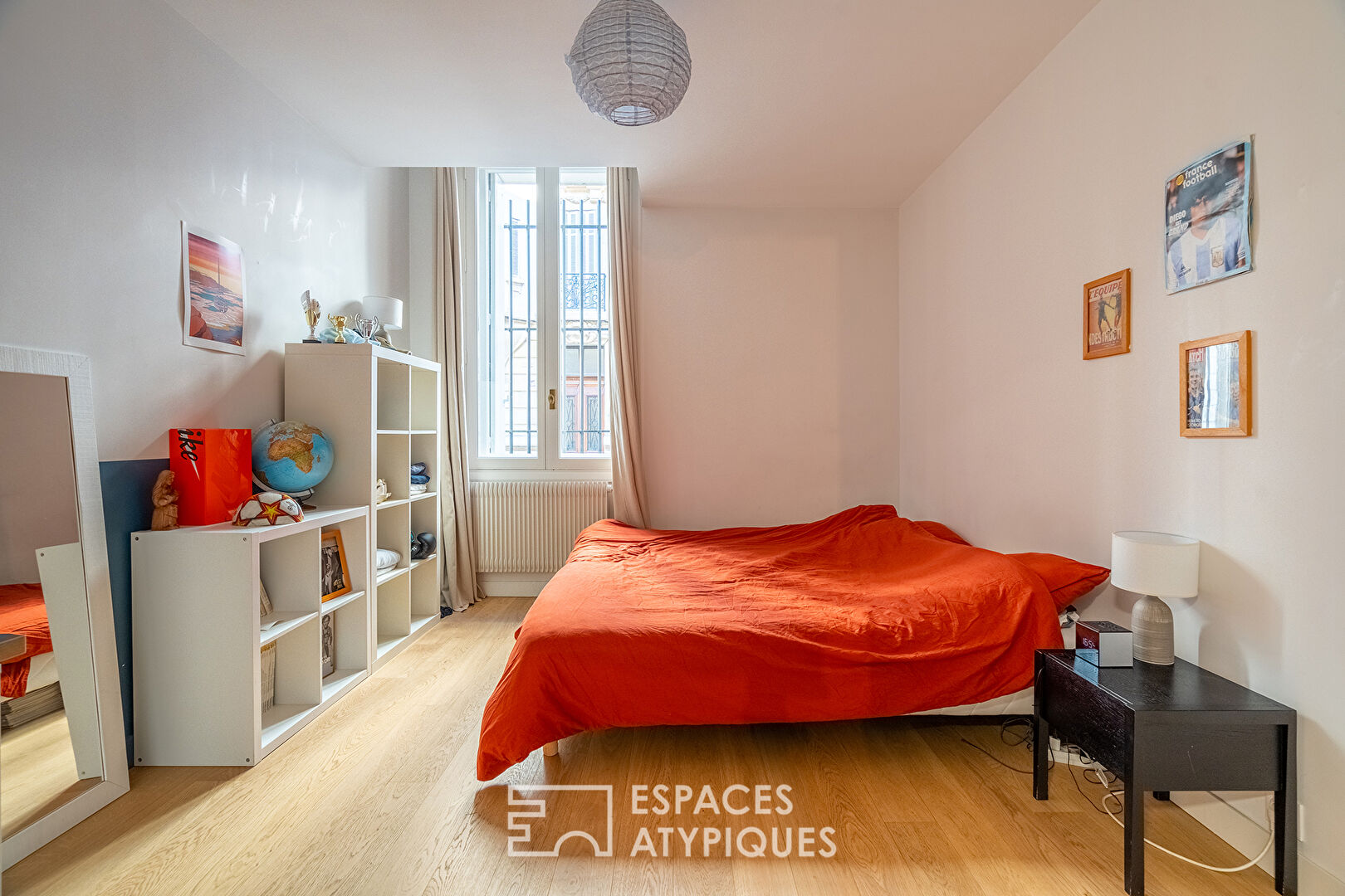 Bourgeois apartment with garden