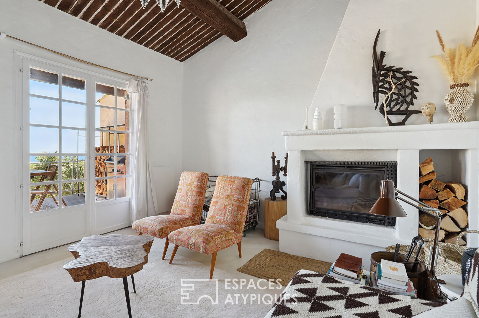 Ethnic house with sea view swimming pool