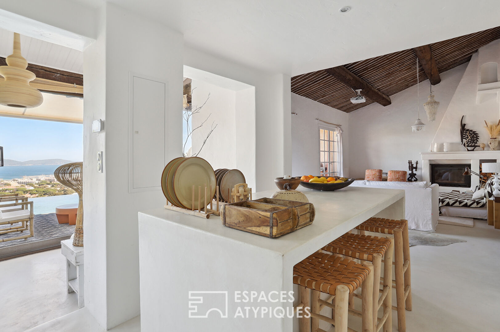 Ethnic house with sea view swimming pool