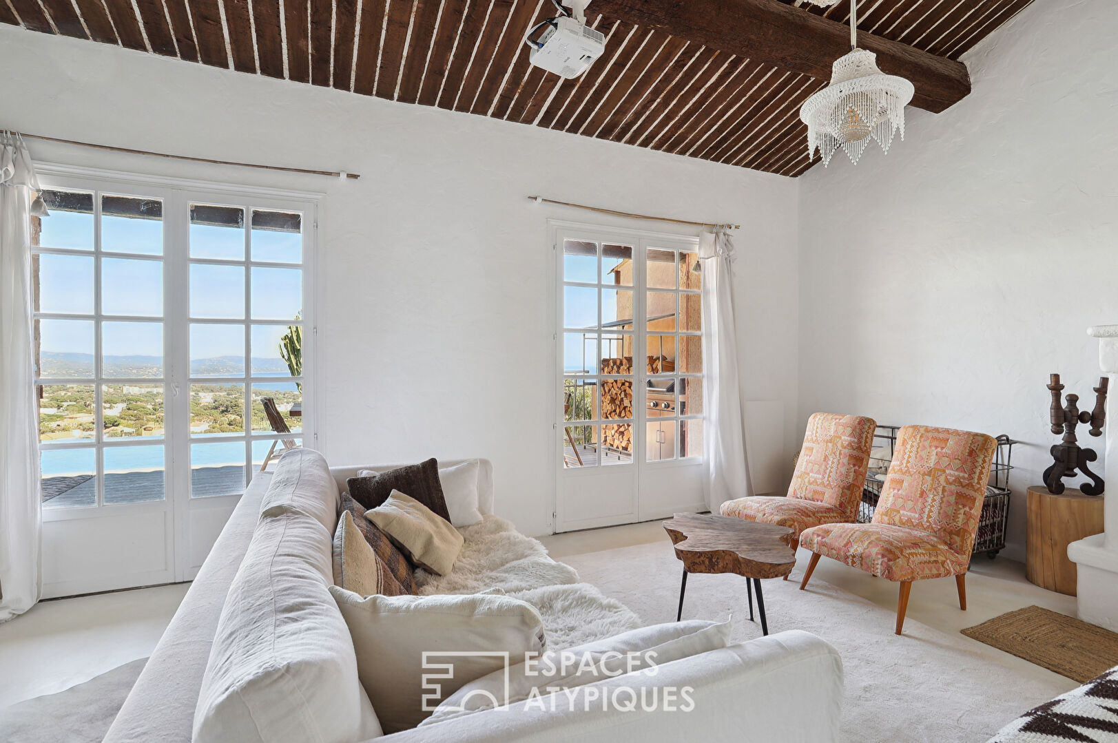 Ethnic house with sea view swimming pool