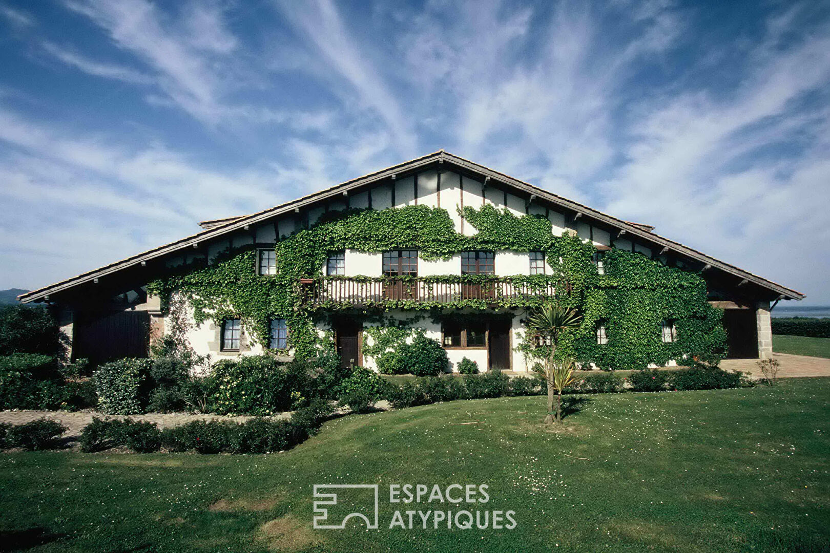 Villa basque vue mer et montagnes