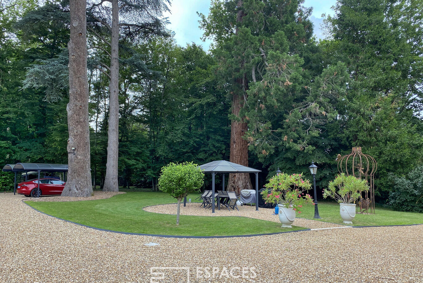 Château dans un parc paysager de 7 hectares