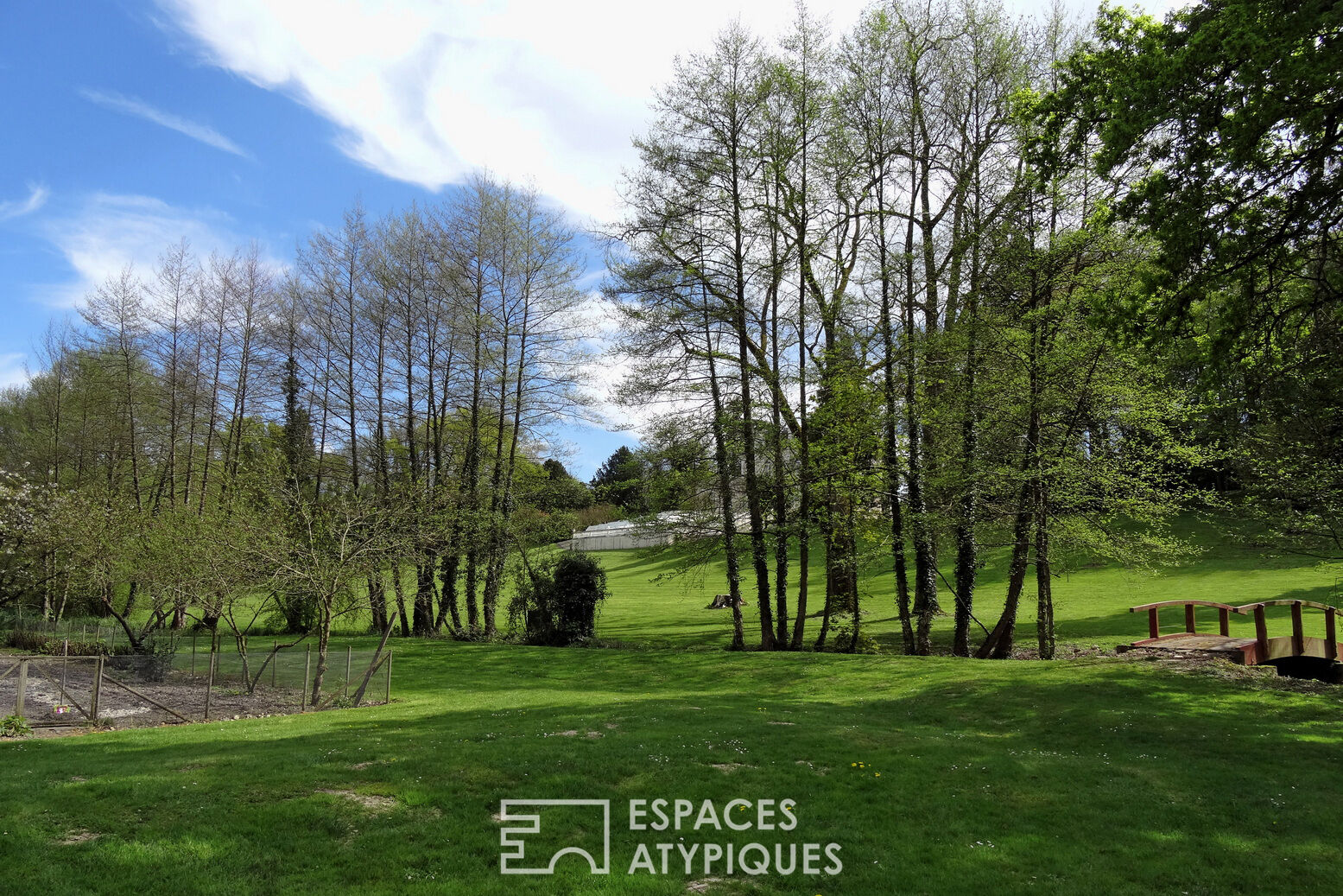 Château dans un parc paysager de 7 hectares