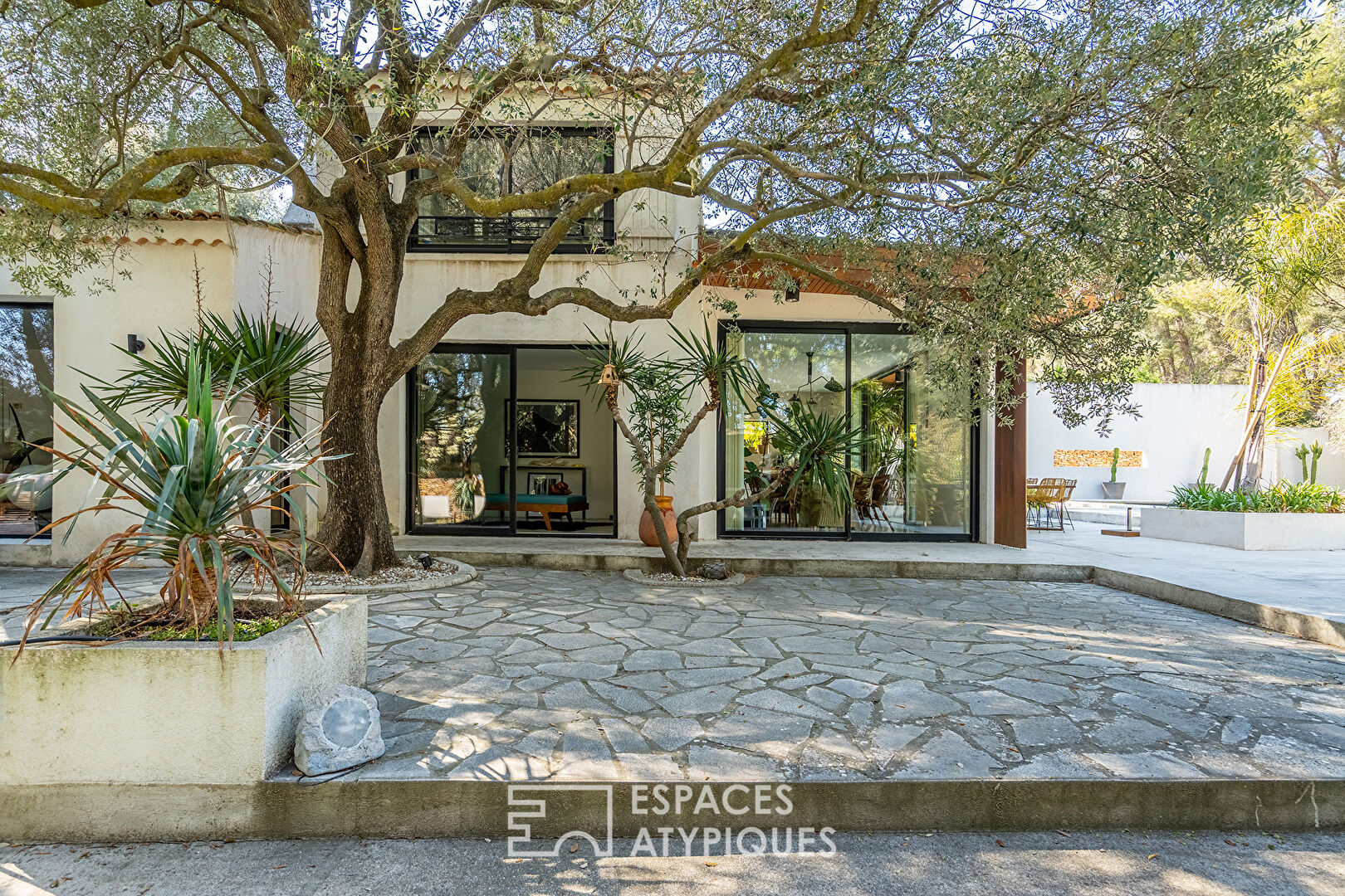 Polpo Californian house with swimming pool