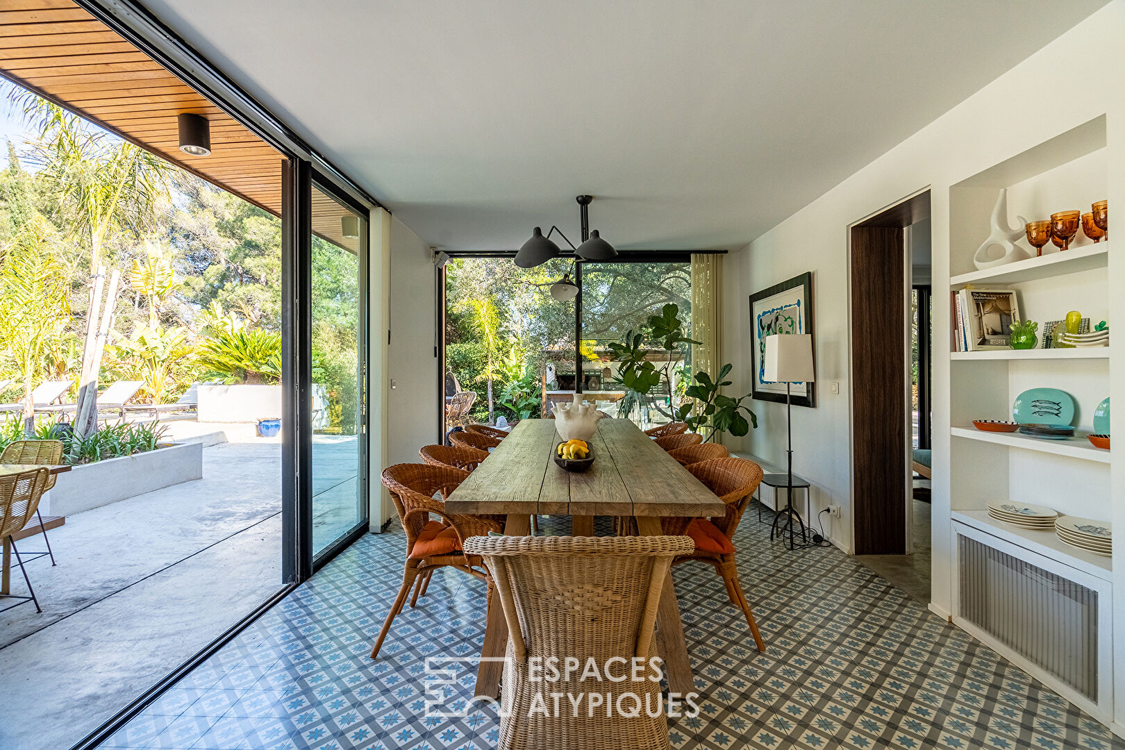 Polpo Californian house with swimming pool