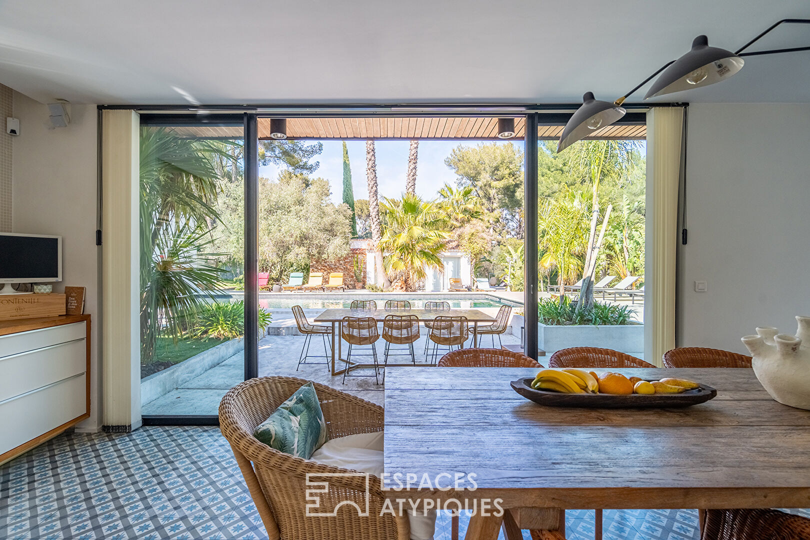 Polpo Californian house with swimming pool