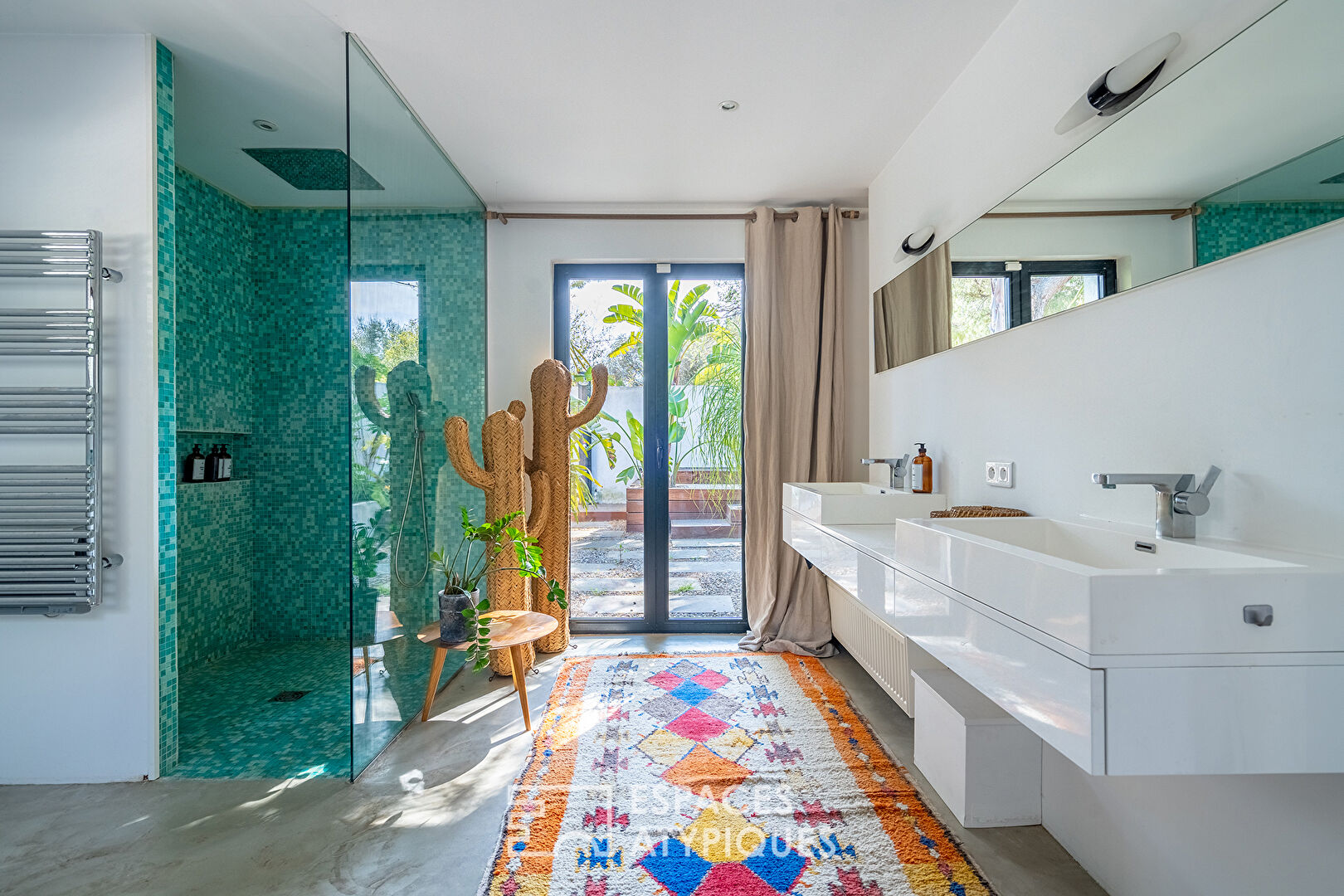Polpo Californian house with swimming pool