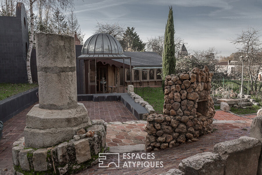 Maison du 19ème et son jardin atypique