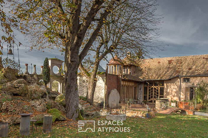 Maison du 19ème et son jardin atypique