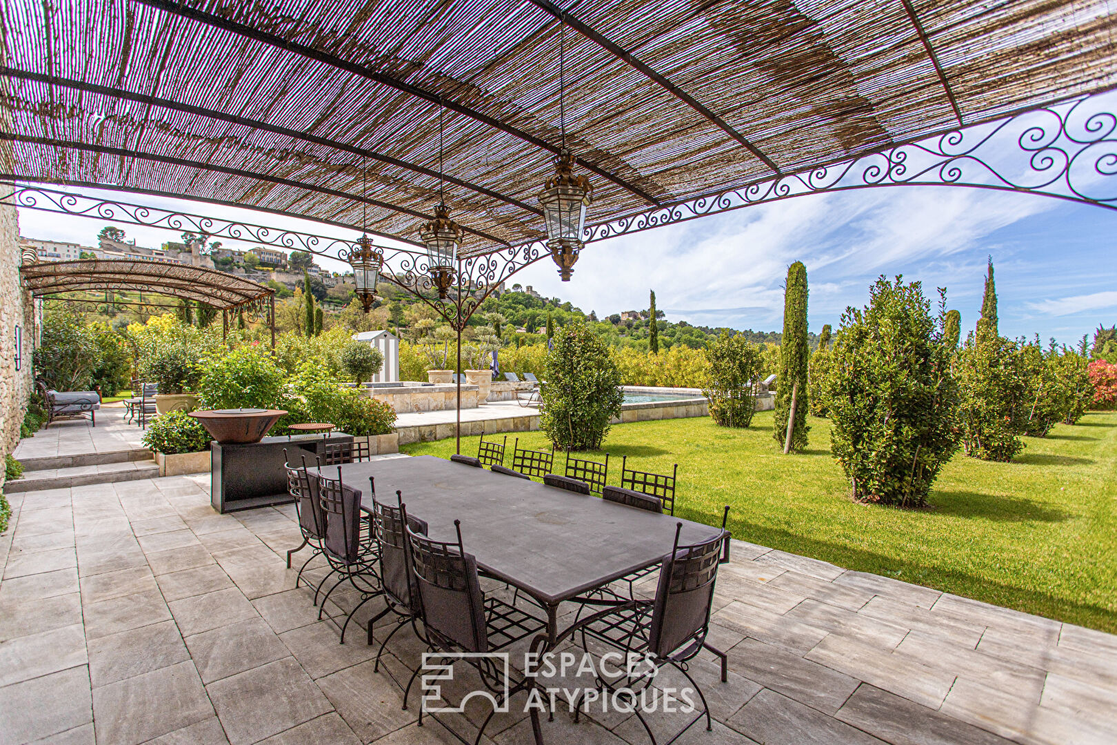 Provencal stone farmhouse idyllic estate