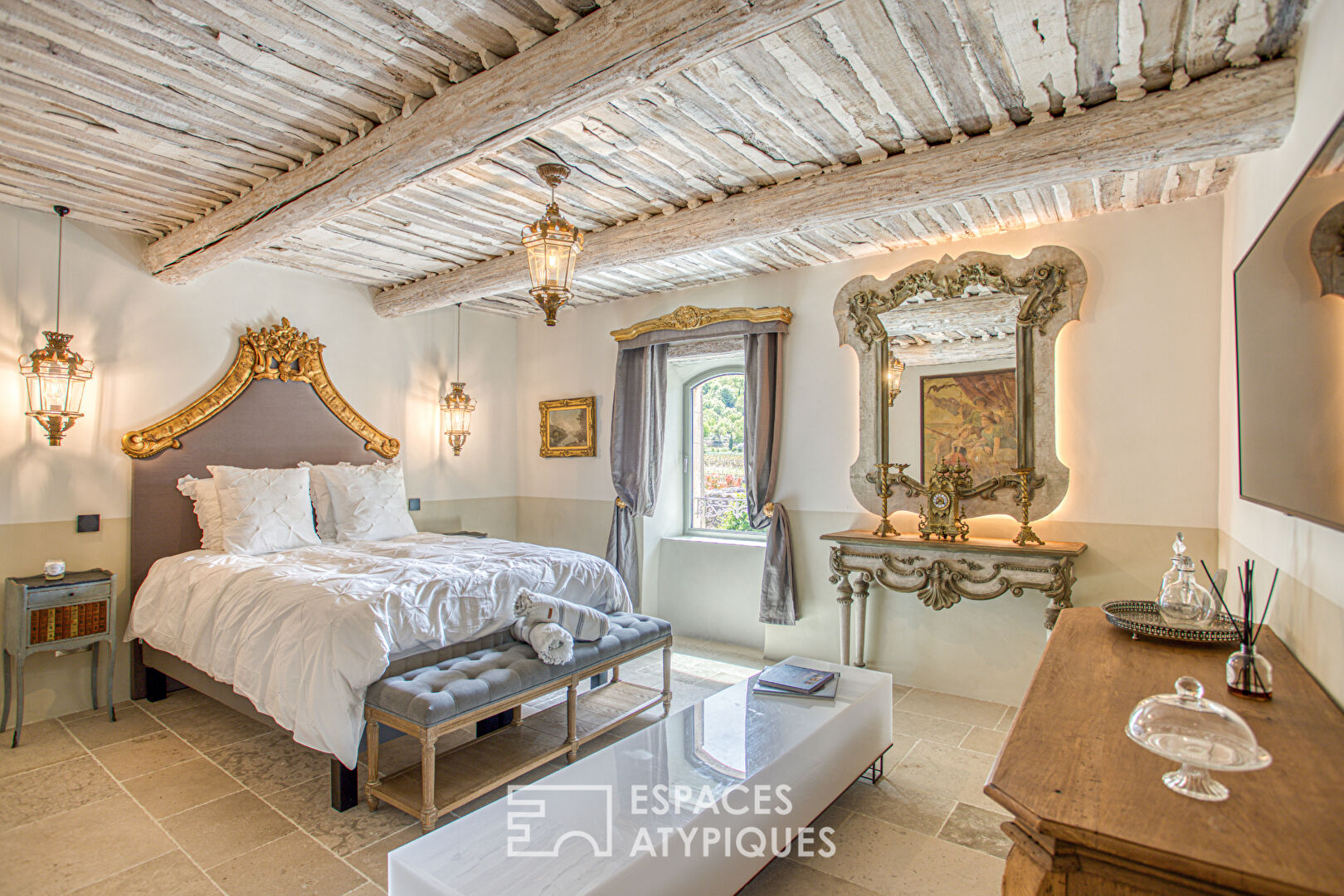 Provencal stone farmhouse idyllic estate